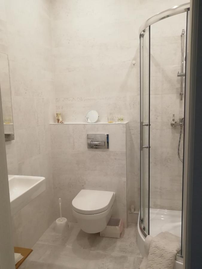 Lux Apartment, Near Metro Vasylkivska كييف المظهر الخارجي الصورة