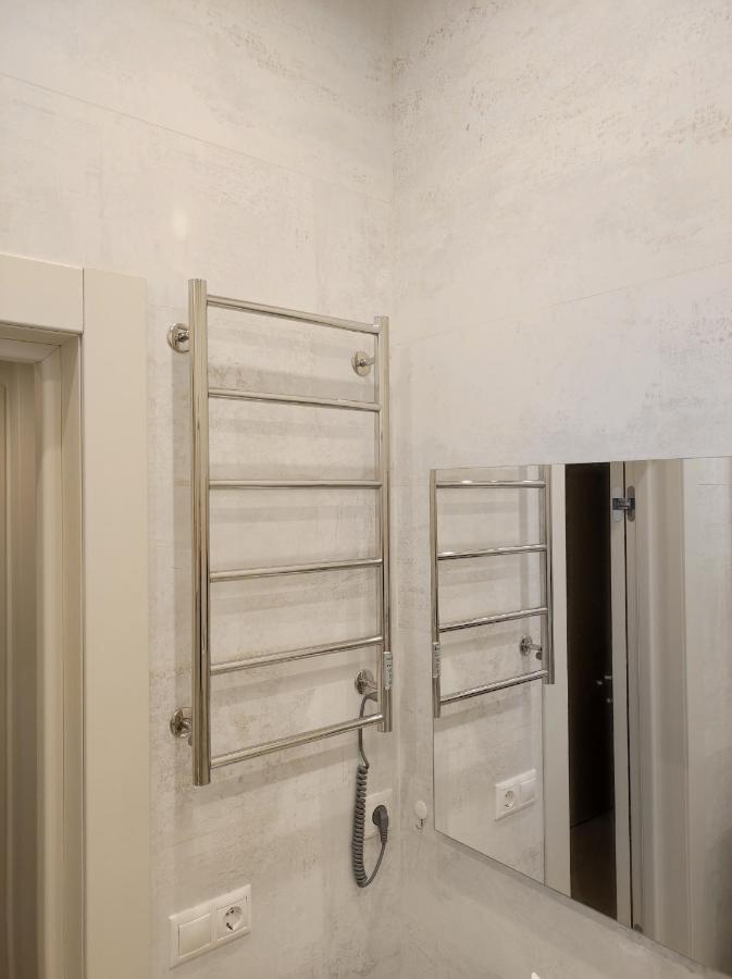 Lux Apartment, Near Metro Vasylkivska كييف المظهر الخارجي الصورة
